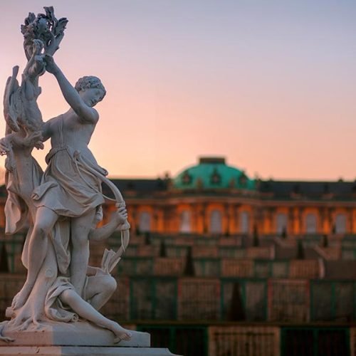 Traveling the World on a Limited Budget Smartly